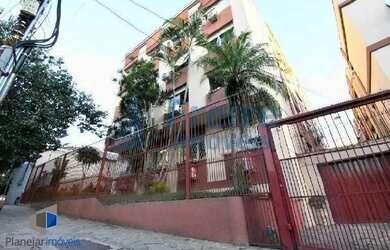 Imagem 2: Apartamento no bairro Menino Deus, 2 dorm. e 1 garagem