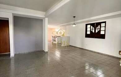 Imagem 9: OPORTUNIDADE - Casa 3 quartos,1 suíte no Residecial Alphaville