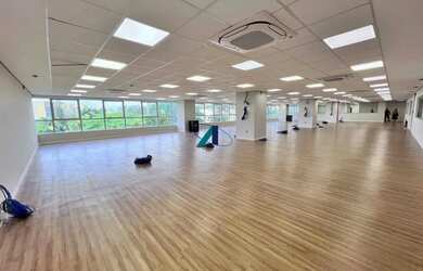 Imagem: O depósito possui 1.044m² de Área e está localizado em