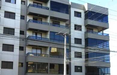 Imagem: O apartamento possui 2 Dormitórios, 1 Banheiro, 2 Vagas na