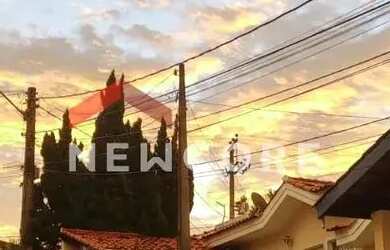Imagem: A casa em condomínio possui 3 Dormitórios, 2 Banheiros, 3