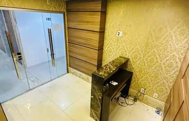 Imagem: O depósito possui 2 Vagas na garagem e 60m² de Área e está