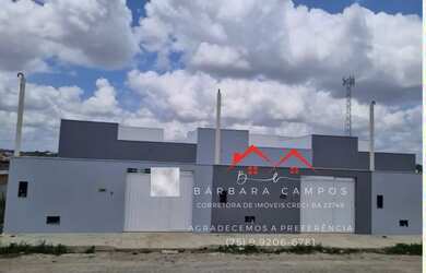 Imagem: A casa possui 2 Dormitórios, 1 Banheiro, 2 Vagas na garagem