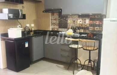 Imagem: O apartamento possui 1 Dormitório, 1 Banheiro, 1 Vaga na garagem