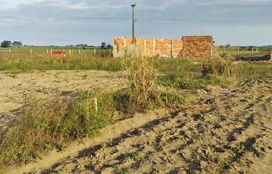 Imagem: O terreno possui 200m² de Área e está localizado em Goitacazes