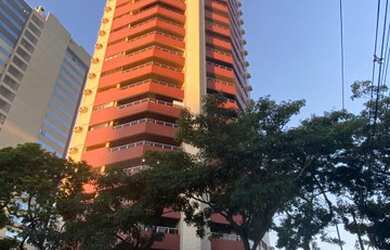 Imagem: O apartamento possui 2 Dormitórios, 1 Banheiro, 2 Vagas na