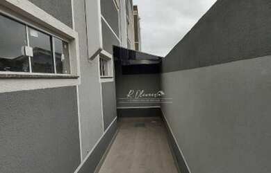 Imagem: O apartamento possui 3 Dormitórios, 1 Banheiro, 1 Vaga na garagem