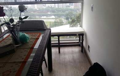 Imagem: O apartamento possui 2 Dormitórios, 1 Banheiro, 1 Vaga na garagem