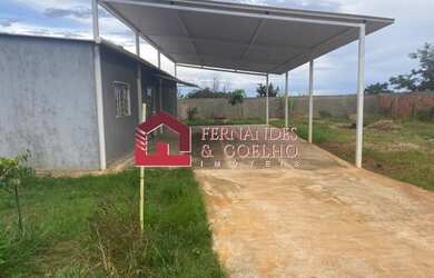 Imagem: A casa em condomínio possui 1 Dormitório, 1 Banheiro, 2 Vagas