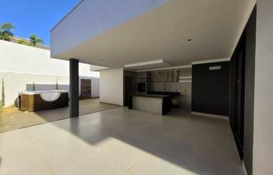 Imagem: A casa em condomínio possui 3 Dormitórios, 5 Banheiros, 4