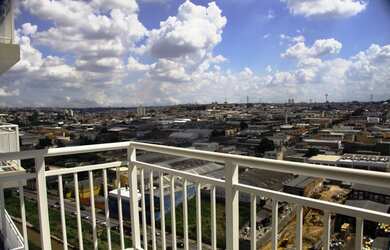 Imagem: O apartamento possui 1 Dormitório, 1 Banheiro, 1 Vaga na garagem