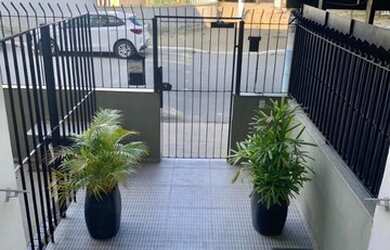 Imagem 13: Laurinho Imóveis - Apartamento em frente à praça de Muriqui