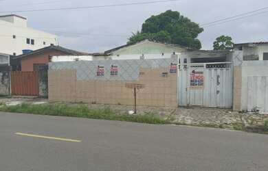 Imagem: O terreno possui 300m² de Área e está localizado em Cristo