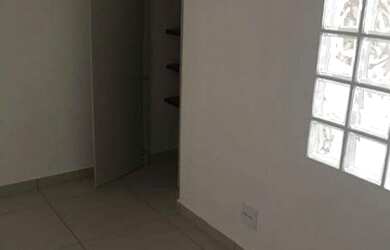 Imagem: O depósito possui 1m² de Área e está localizado em Lapa