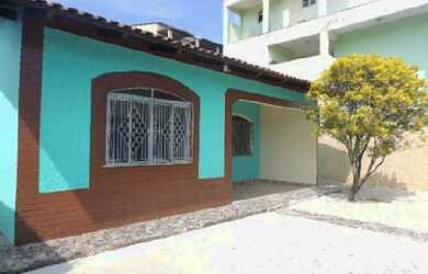 Imagem: Casa para venda com 99 metros quadrados com 2 quartos em Centro