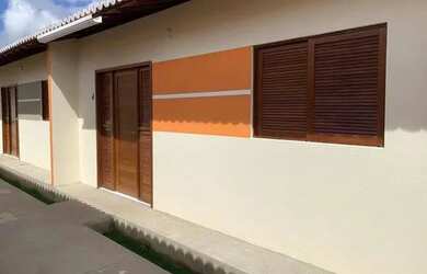 Imagem: A casa em condomínio à venda possui 2 Dormitórios, 1 Banheiro