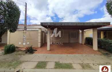 Imagem: A casa em condomínio possui 3 Dormitórios, 4 Banheiros, 2