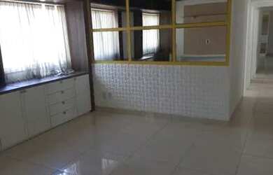 Imagem: O apartamento possui 3 Dormitórios, 2 Banheiros, 1 Vaga na