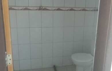 Imagem: A casa possui 1 Dormitório, 1 Banheiro, 30m² de Área e está