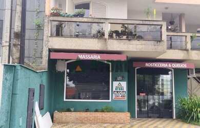 Imagem: O depósito possui 2 Vagas na garagem, 80m² de Área e está