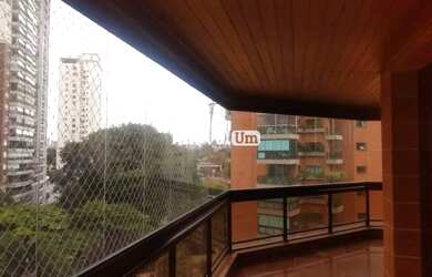 Imagem: O apartamento possui 3 Dormitórios, 3 Banheiros, 4 Vagas na