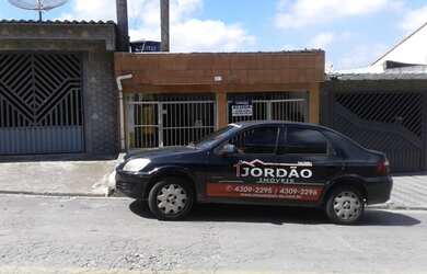 Imagem: A casa possui 1 Dormitório, 1 Banheiro e 60m² de Área e está