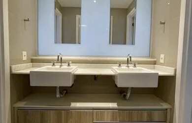 Imagem 9: Maravilhoso Apartamento para aluguel com 266 m2 com 4 suítes, 4 vagas...