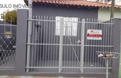 Imagem: A casa possui 2 Dormitórios, 1 Banheiro, 70m² de Área e