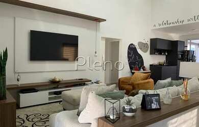 Imagem 3: Venda Casa com 220,00 metroQuadrado, 3 dormitório s , 4 vaga s . Swiss...