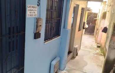 Imagem: A casa possui 2 Dormitórios e 2 Banheiros e está localizado