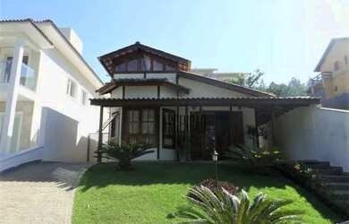 Imagem: A casa em condomínio possui 3 Dormitórios, 3 Banheiros, 3