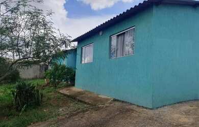 Imagem: A casa em condomínio possui 3 Dormitórios, 2 Banheiros, 2