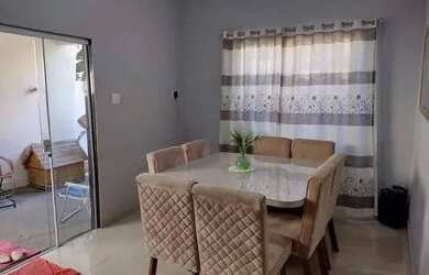 Imagem: A casa possui 2 Dormitórios, 2 Banheiros, 1 Vaga na garagem