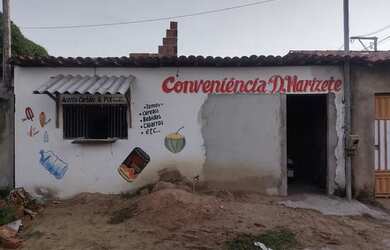 Imagem: A casa possui 2 Dormitórios, 1 Banheiro, 1 Vaga na garagem