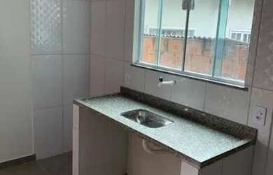 Imagem: A casa possui 1 Dormitório, 1 Banheiro, 1 Vaga na garagem e