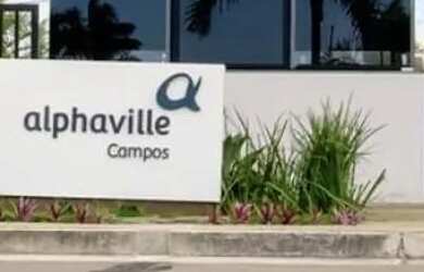 Imagem: O terreno possui 427m² de Área e está localizado em Parque