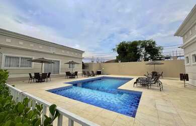 Imagem: A casa em condomínio possui 3 Dormitórios, 4 Banheiros, 2