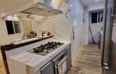 Imagem: O apartamento possui 2 Dormitórios, 1 Banheiro, 2 Vagas na