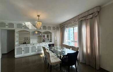 Imagem: O apartamento possui 2 Dormitórios, 3 Banheiros, 1 Vaga na