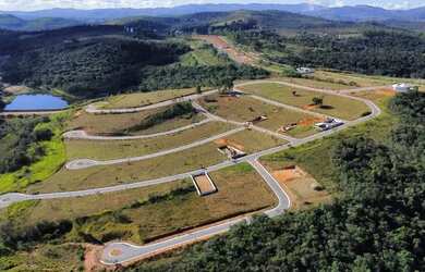 Imagem: O terreno possui 360m² de Área e está localizado em Novo