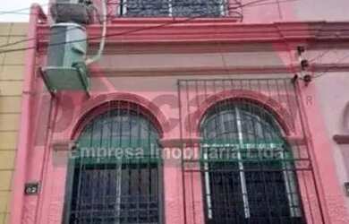 Imagem: A casa possui 2 Dormitórios, 1 Banheiro e 120m² de Área e