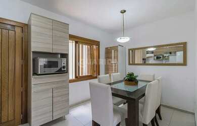 Imagem 10: Casa residencial com 2 dormitórios, sendo 2 suíte, no estilo sobrado...