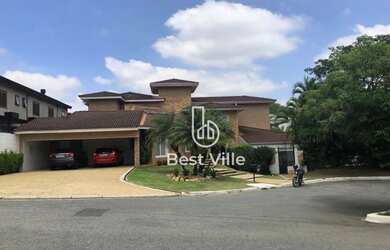 Imagem: A casa em condomínio possui 4 Dormitórios, 5 Banheiros, 3