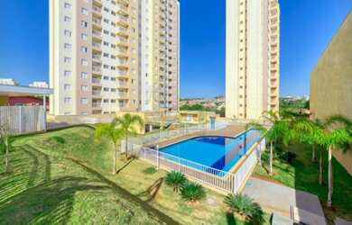 Imagem: O apartamento possui 2 Dormitórios, 1 Banheiro, 1 Vaga na garagem