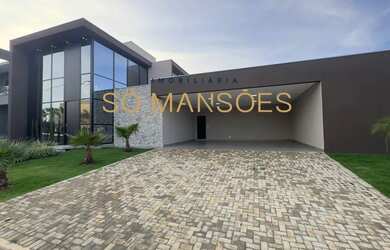 Imagem: A casa em condomínio possui 4 Dormitórios, 5 Banheiros, 3