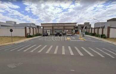 Imagem: A casa em condomínio possui 3 Dormitórios, 4 Banheiros, 4