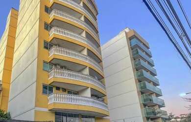 Imagem: O apartamento possui 2 Dormitórios, 2 Banheiros, 1 Vaga na