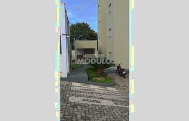 Imagem: O apartamento possui 3 Dormitórios, 2 Banheiros, 1 Vaga na