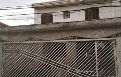 Imagem: O depósito possui 4 Vagas na garagem e 241m² de Área e está