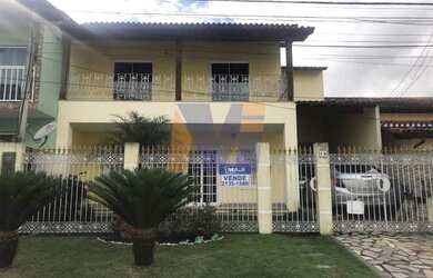 Imagem: A casa em condomínio possui 4 Dormitórios, 3 Banheiros, 4